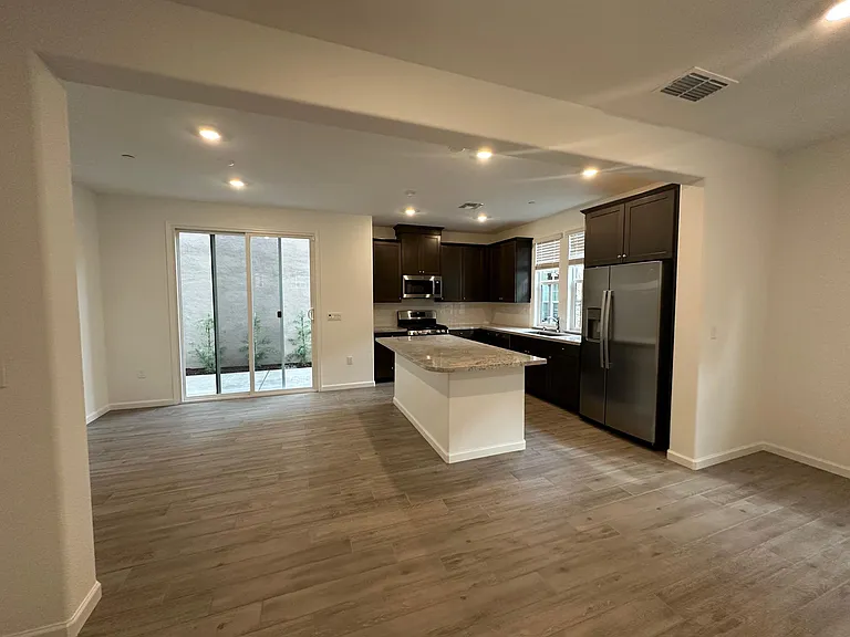 1667 Pena Ln — Photo 15