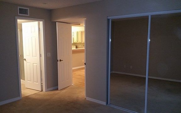 5th image of 110 Ocean Hollow Ln APT 309