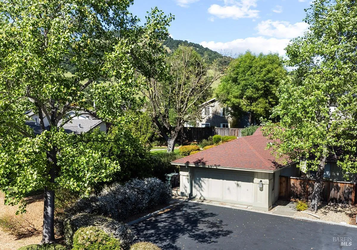 465 San Marin Drive photo 1