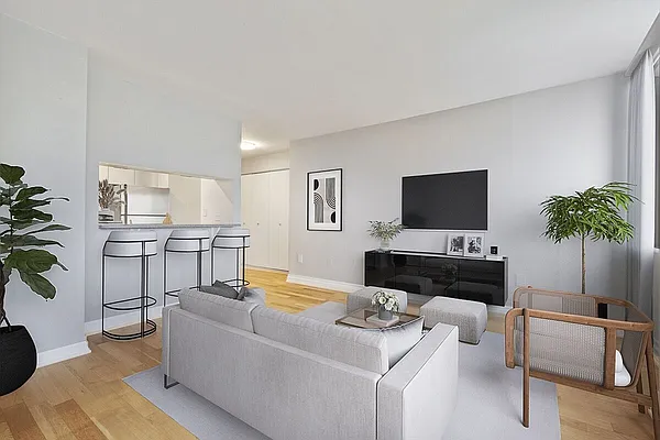 Rented by Greystar | media 2