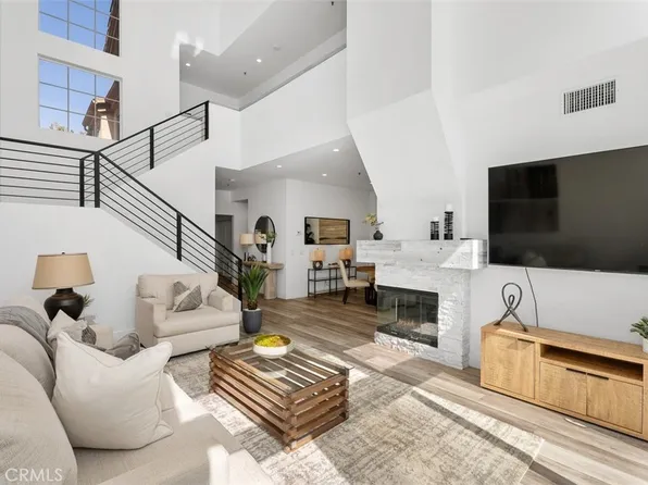 24 Cartier Aisle, Irvine, CA 92620