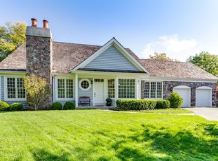 502 Andover Ct, Lake Forest, IL 60045