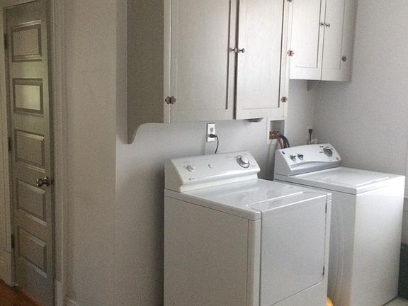 3rd image of 464 E Edith Ave