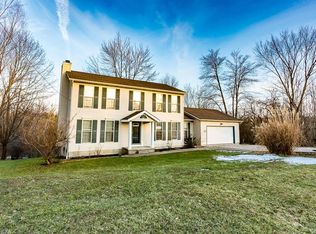 9890 Greenhaven St, Streetsboro, OH 44241