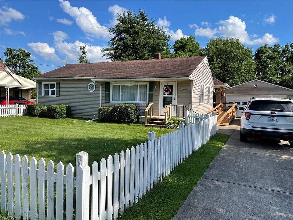 1st image of 2407 Eastmoor Dr