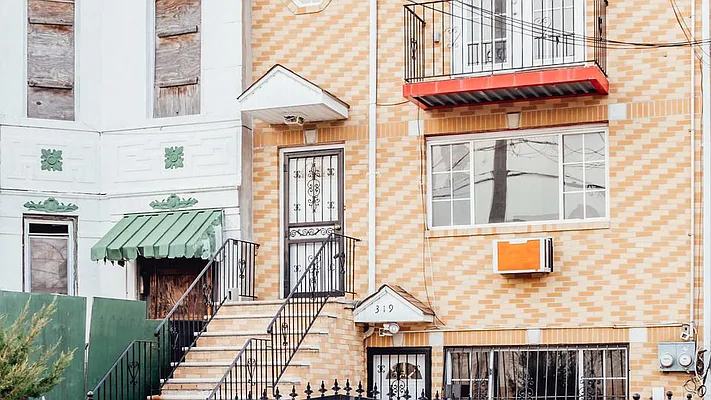 Rented by Nooklyn NYC LLC | media 11