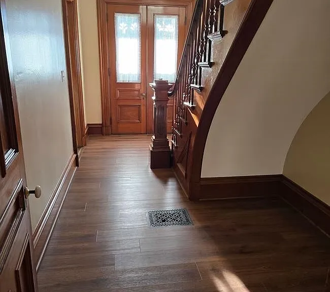 281 Pembroke St — Photo 2