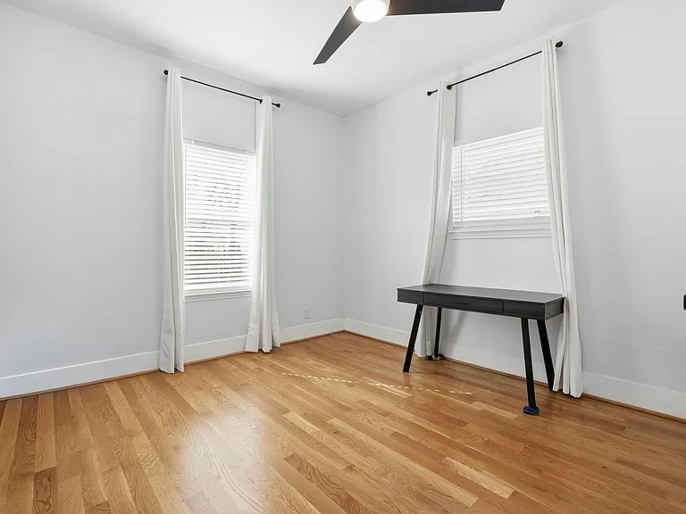 1401 Sydnor St — Photo 11