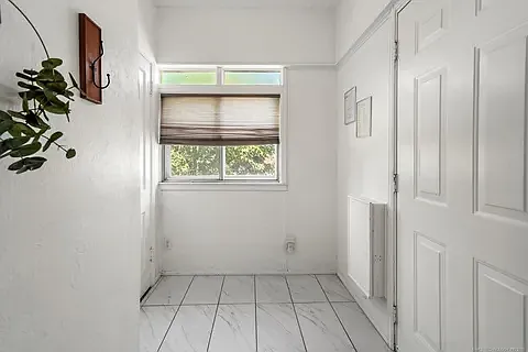601 S Yorktown Ave — Photo 17