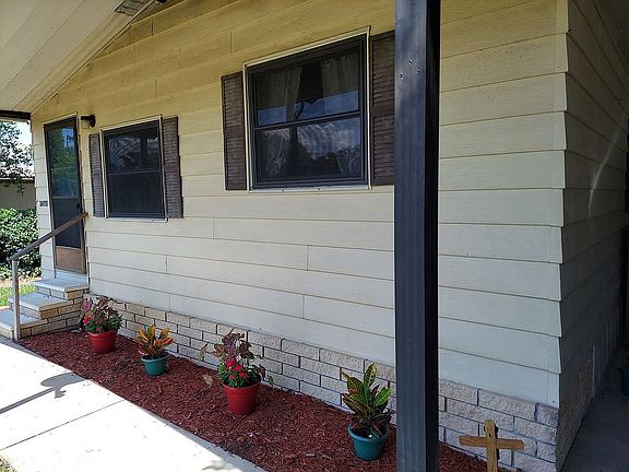 3rd image of 34150 Lee Ave