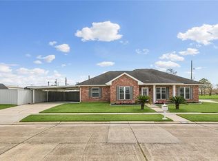 2301 Blanchard Dr, Chalmette, LA 70043