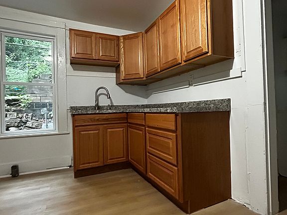 2nd image of 113 Southview St Floor 1