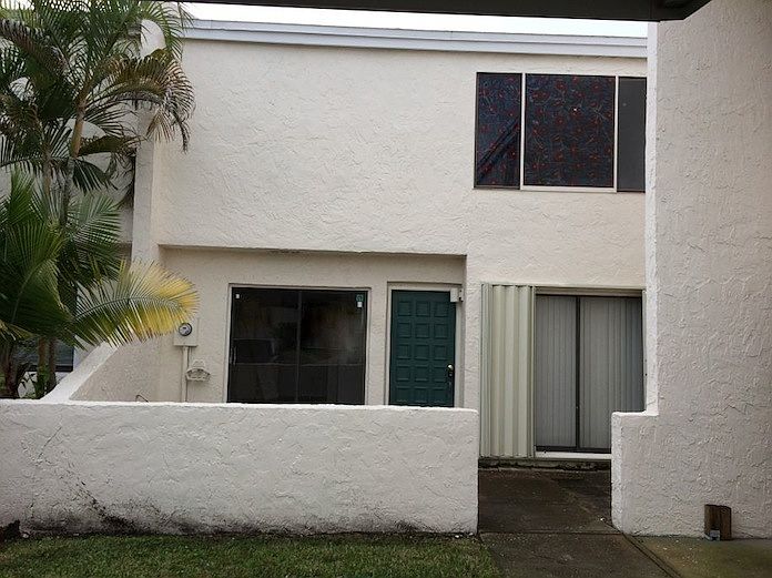 1st image of 4323 Harbor House Dr