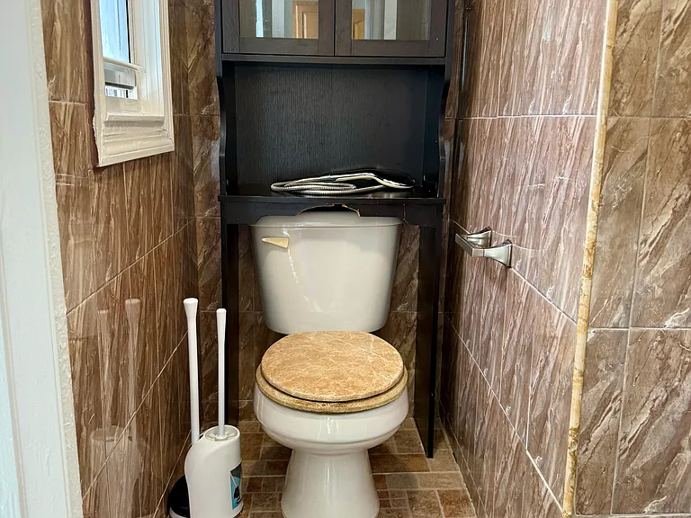 14 Wilson Ave #1R — Photo 14
