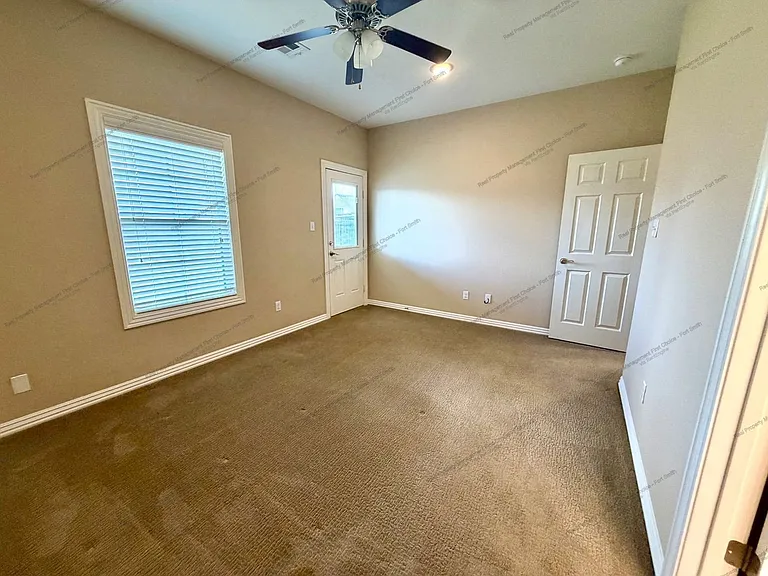 9724 Haven Blvd — Photo 12