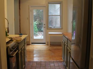 225 Brown St #1, Philadelphia, PA 19123