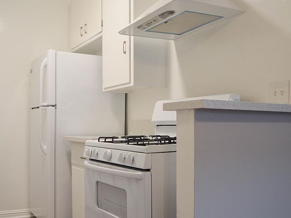 4th image of 1524 7th St APT 3