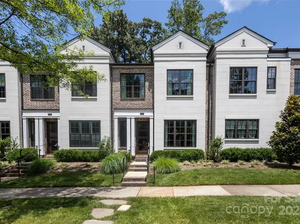 2039 Lynnwood Dr, Charlotte, NC 28209