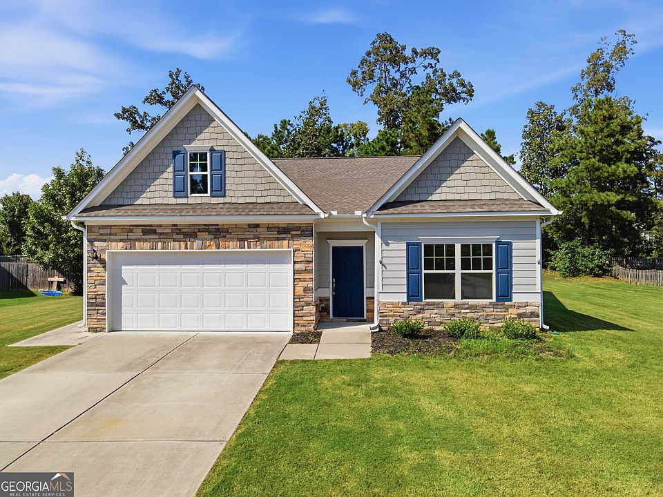 1st image of 11 Rambling Oaks Dr NE