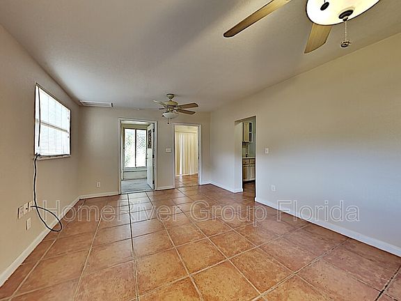 3rd image of 315 Thornton Ln APT C