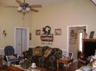 160 Kay Rd, Griffin, GA 30223