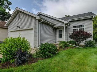 1214 Carpenter St, Madison, WI 53704