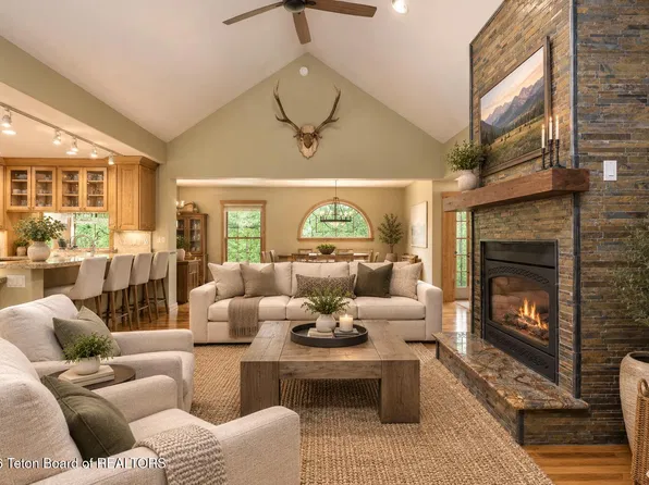 134 Pine Dr, Star Valley Ranch, WY 83127
