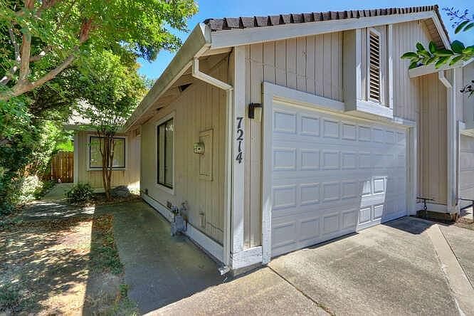 1st image of 7214 La Luna Ct