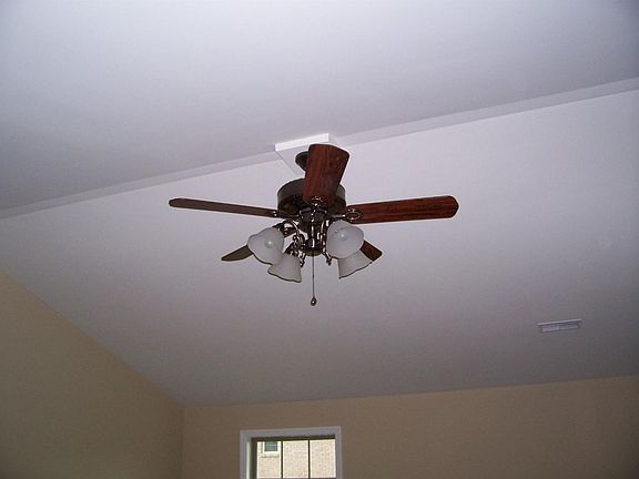 5th image of 130 Waco Heights Dr
