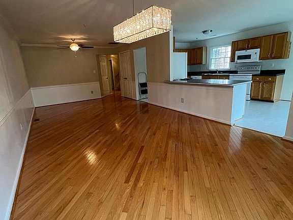 3rd image of 2791 Topmast Ct
