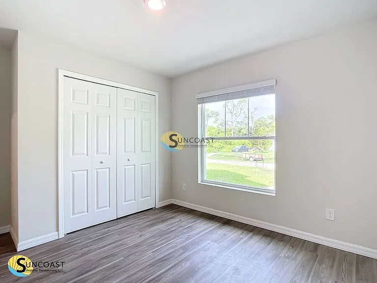 290 Longley Dr — Photo 8