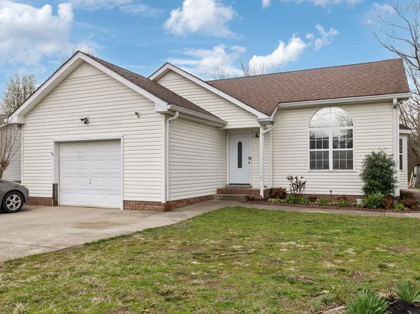 315 Stroud Dr, Lebanon, TN 37087