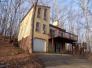 475 Lakeside Dr, East Stroudsburg, PA