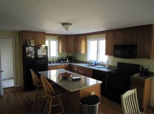 77 Randall Dr, Trumbull, CT 06611