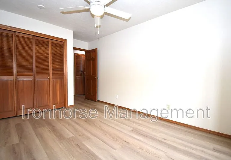 1712 W Olive St #46 — Photo 29
