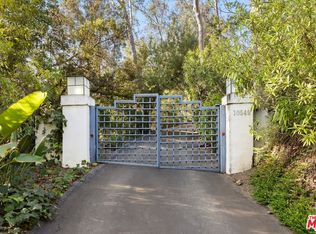 10549 Rocca Pl, Los Angeles, CA 90077