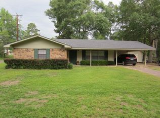 115 Gainer Rd, Lufkin, TX 75901