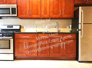 2543 37th St, Astoria, NY 11103