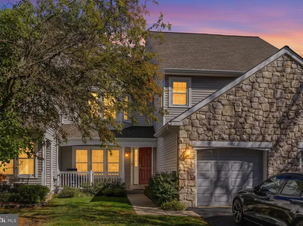 142 Blue Ribbon Dr, North Wales, PA 19454