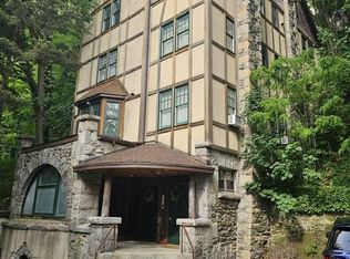 32 Undercliff St #3, Yonkers, NY 10705