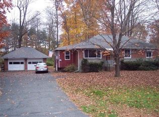 112 West St, Hatfield, MA 01038