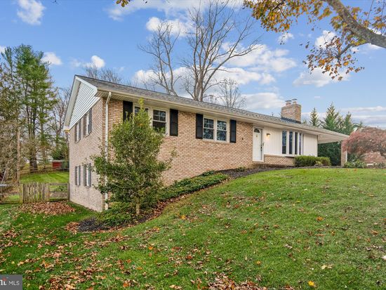 2211 Mount Hebron Dr, Ellicott City, MD 21042
