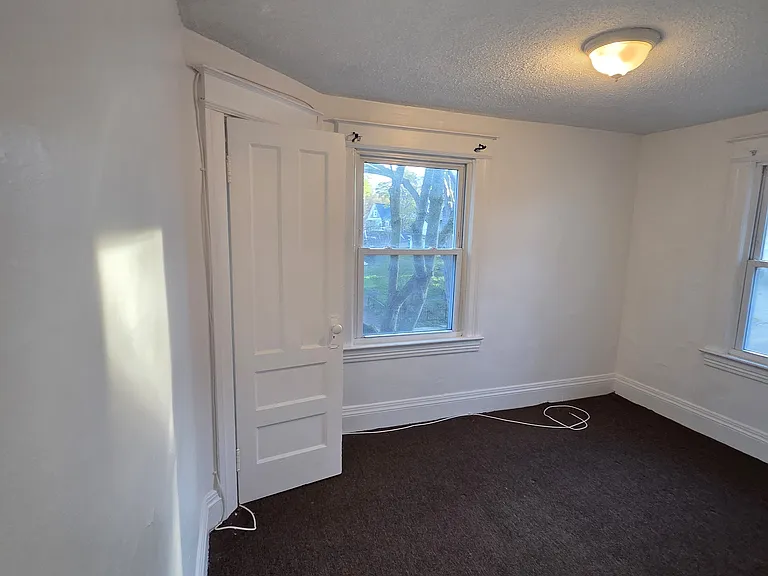 15 Cutler St #A — Photo 14