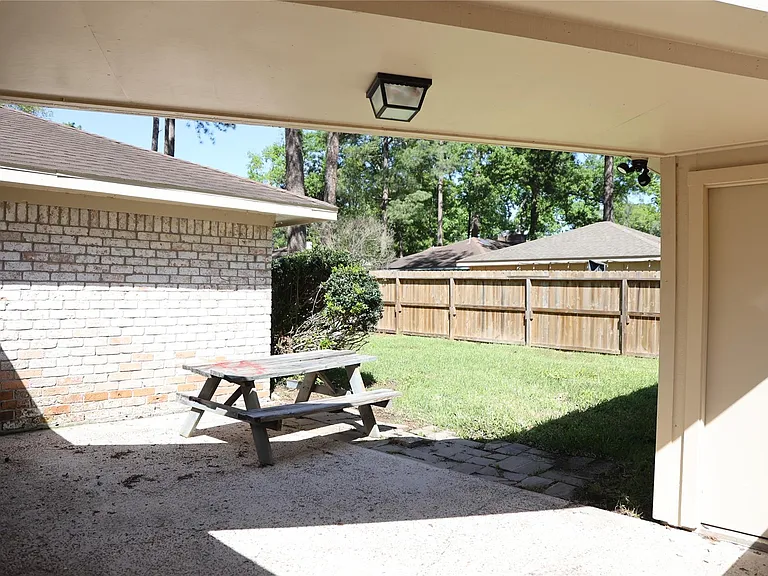 2215 Silver Falls Dr — Photo 20
