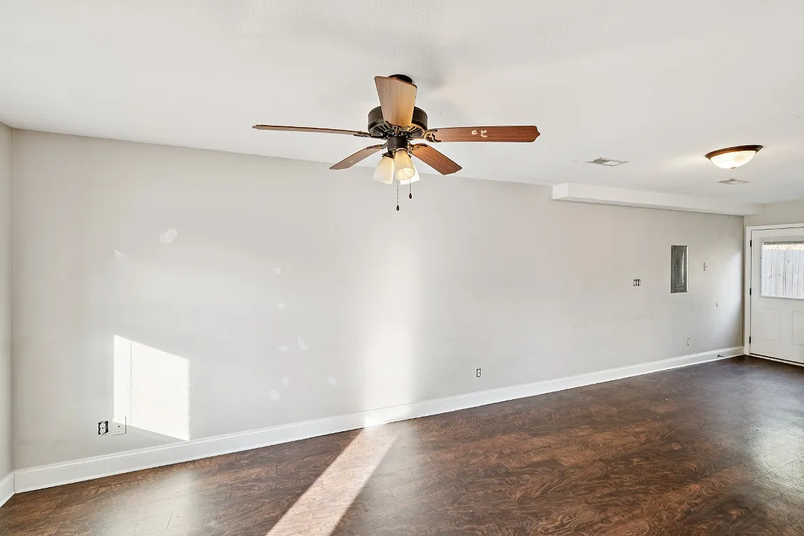 1758 Spring Water Townhomes — Photo 4