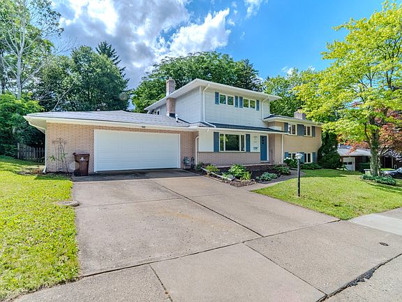 2nd image of 1943 Ivywood Dr