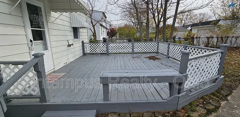 360 E 326th St — Photo 7