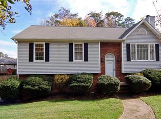 4004 Grind Stone Ct, High Point, NC 27265
