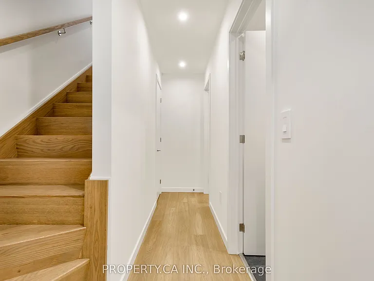 301 Keele St #2 — Photo 36