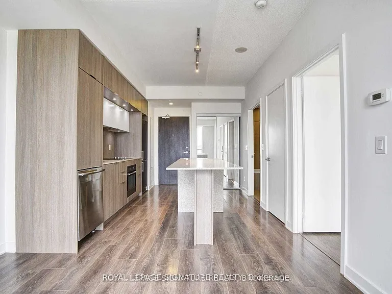 170 Sumach St #1810 — Photo 21
